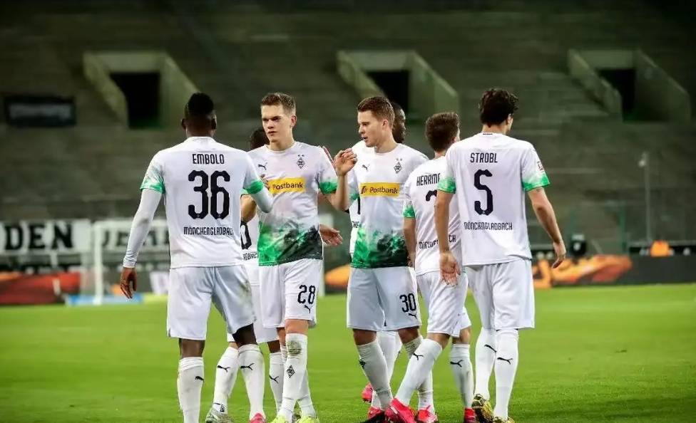 关于门兴格拉德巴赫客场战胜对手,逆转胜利的信息 关于门兴格拉德巴赫客场战胜对手,逆转胜利的信息