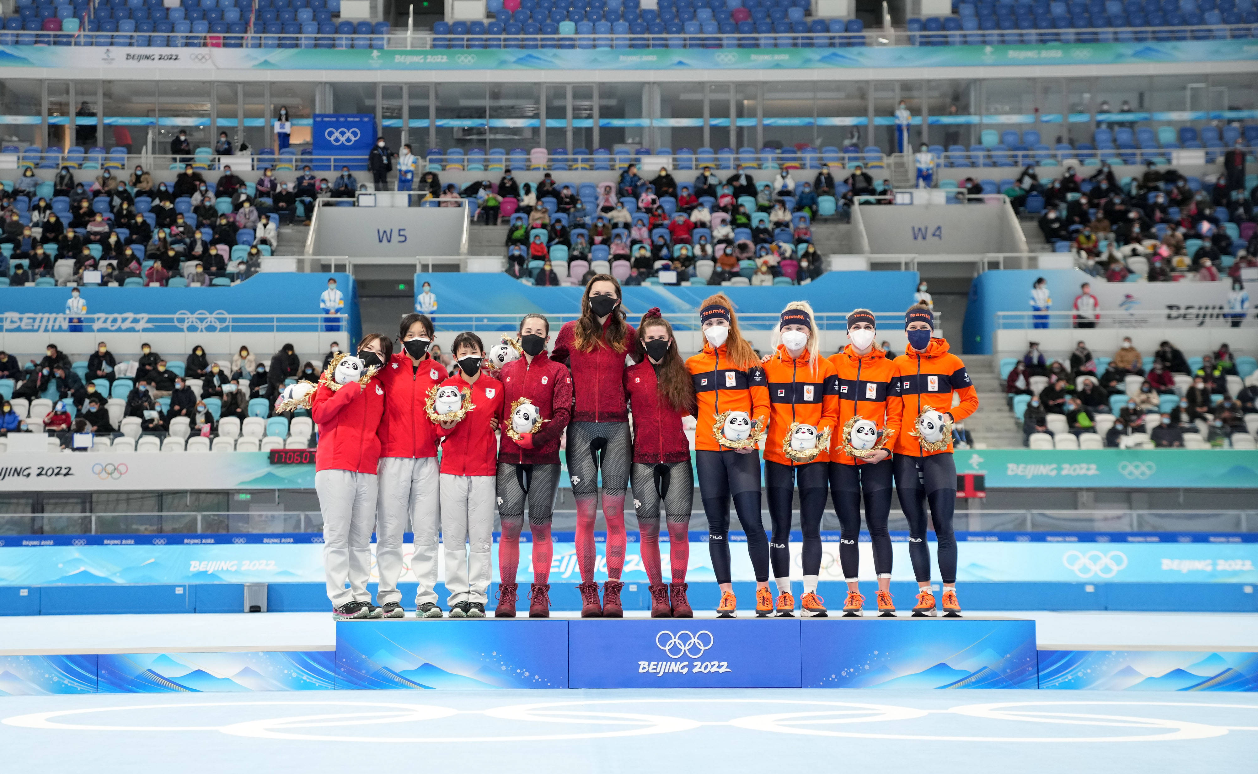  德约科维奇关键节点关键助攻，加拿大队带队取胜！