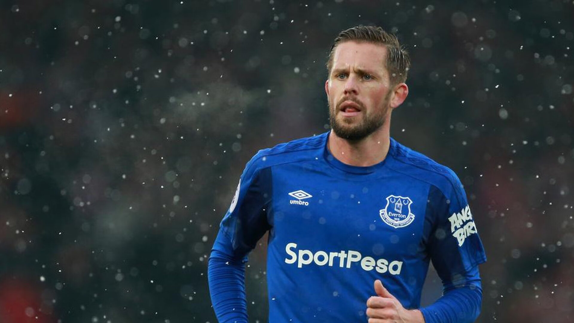 梅西连续五场比赛得分超过惊险取胜，切尔西挑战极限！